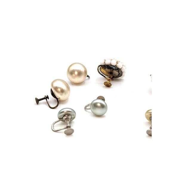 Lot of Six Pair Vintage 'Japan' Screw Back Pearl & Milk Glass Bead Earrings - Picture 5 of 7